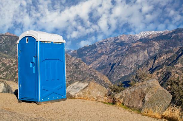 Best Porta potty delivery and setup  in Anahuac, TX