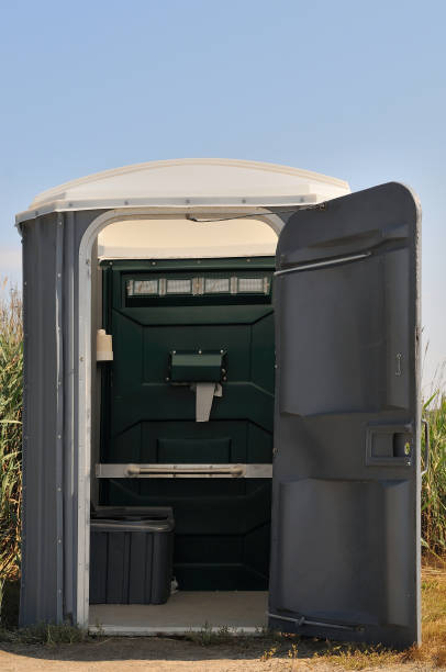 Professional porta potty rental in Anahuac, TX
